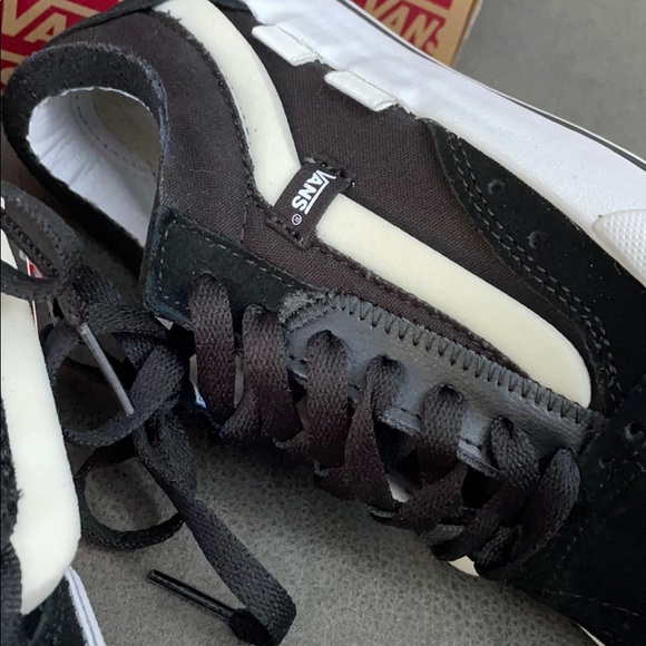 Vans Old Skool Cap shoes women - Picture 4 of 13